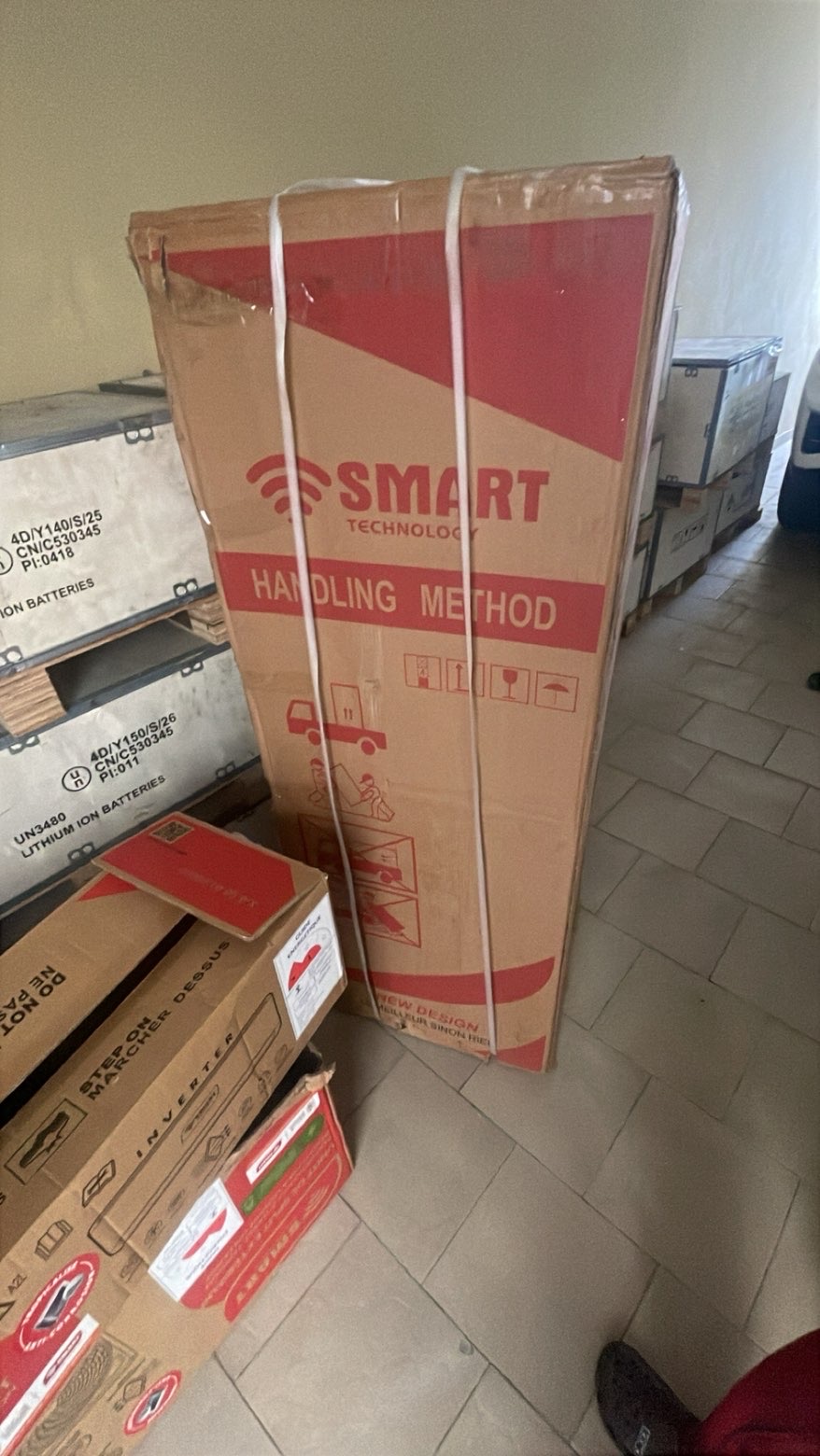 Réfrigérateur en pas encore déballé — photo 3